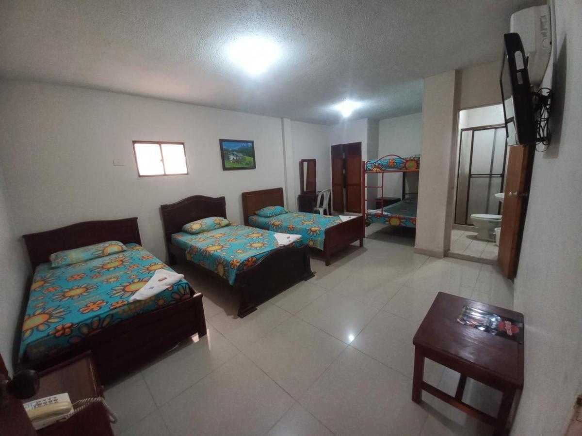 Hotel Granada Inn バランキージャ エクステリア 写真