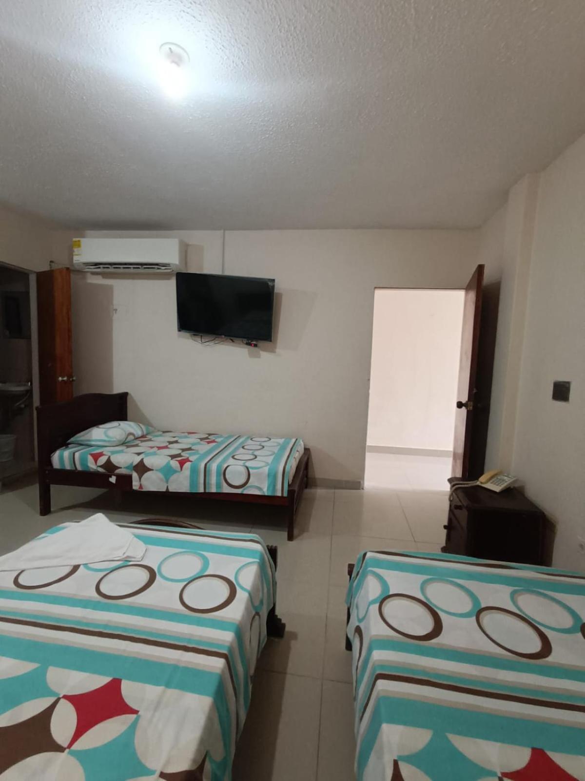 Hotel Granada Inn バランキージャ エクステリア 写真