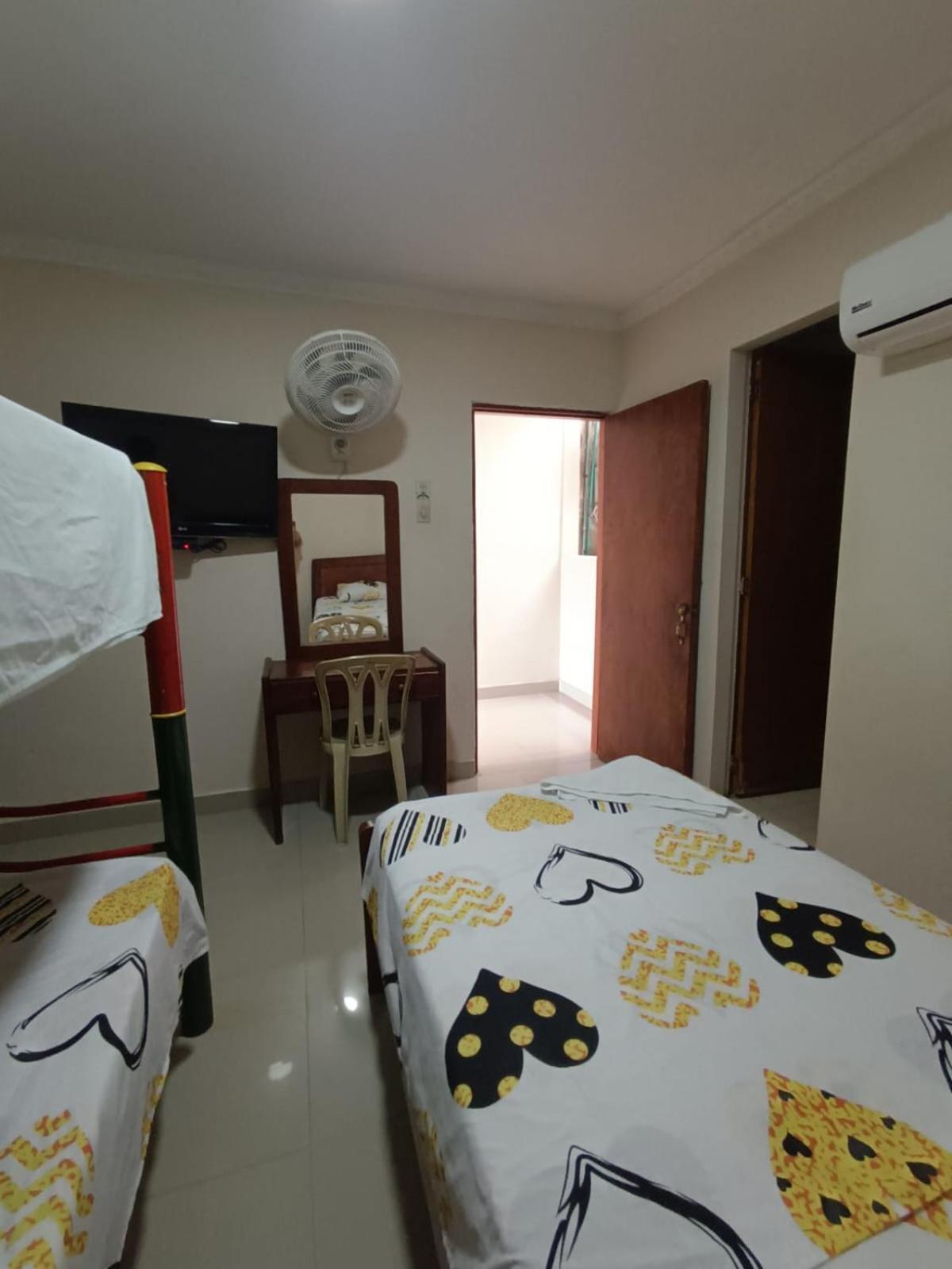 Hotel Granada Inn バランキージャ エクステリア 写真