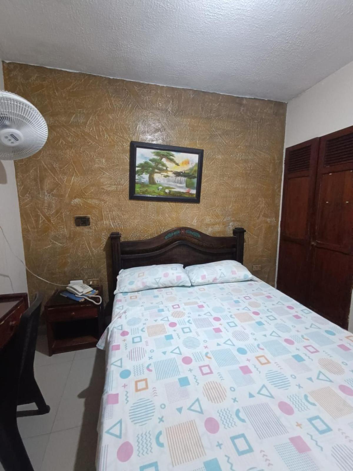 Hotel Granada Inn バランキージャ エクステリア 写真